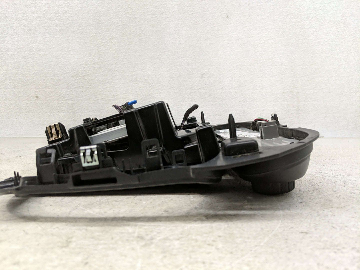 2020-2022 Chevrolet Colorado Radio Control Panel - Oemusedautoparts1.com