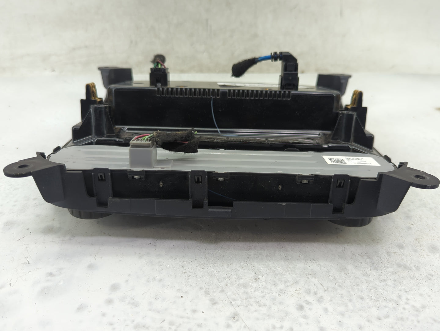 2015-2019 Chevrolet Colorado Radio Control Panel - Oemusedautoparts1.com