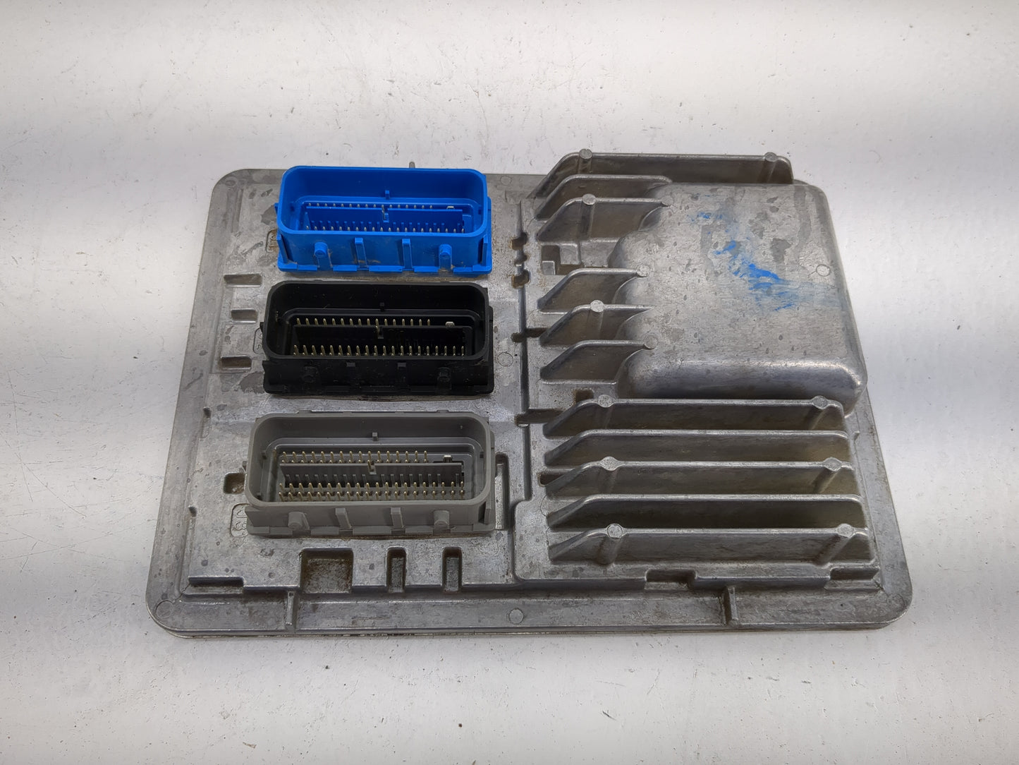 2017-2022 Chevrolet Colorado PCM Engine Control Computer ECU ECM PCU OEM P/N:12686384 12669908 Fits OEM Used Auto Parts - Oe