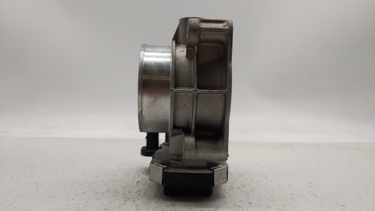 2016-2018 Chevrolet Colorado Throttle Body P/N:12670839AA Fits Fits 2016 2017 2018 2019 OEM Used Auto Parts - Oemusedautopar