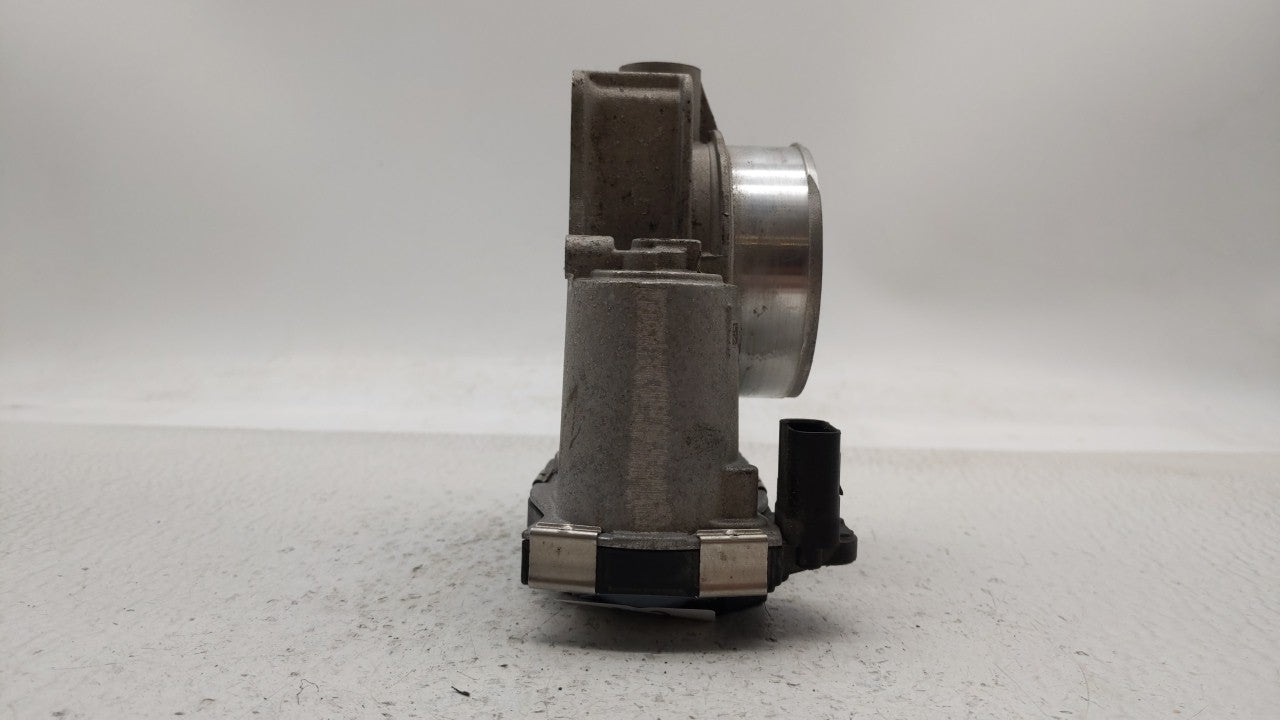 2016-2018 Chevrolet Colorado Throttle Body P/N:12670839AA Fits Fits 2016 2017 2018 2019 OEM Used Auto Parts - Oemusedautopar