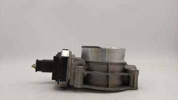 2017-2018 Chevrolet Colorado Throttle Body P/N:12648414 12671014 Fits Fits 2016 2017 2018 2019 OEM Used Auto Parts