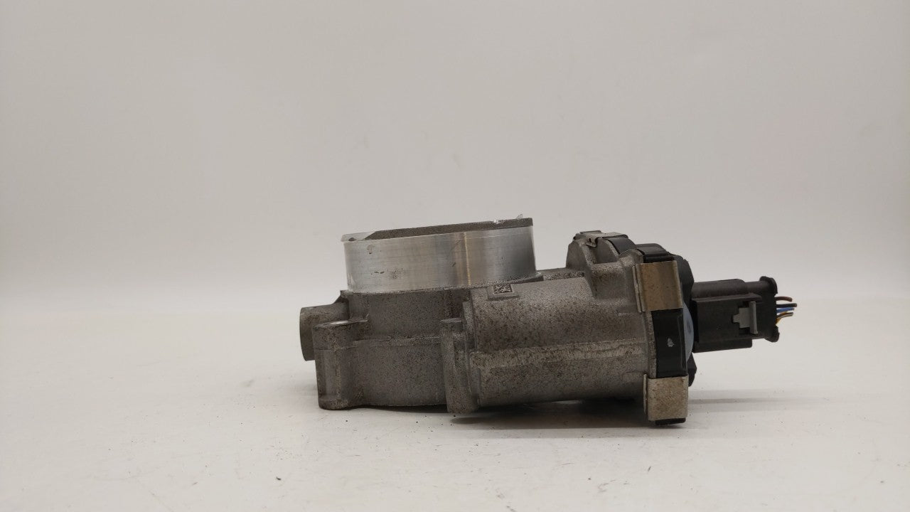 2017-2018 Chevrolet Colorado Throttle Body P/N:12648414 12671014 Fits Fits 2016 2017 2018 2019 OEM Used Auto Parts - Oemused