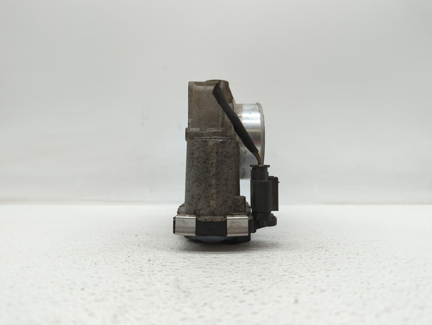 2016-2018 Chevrolet Colorado Throttle Body P/N:12670839AA 12627217DA Fits Fits 2016 2017 2018 2019 OEM Used Auto Parts - Oem