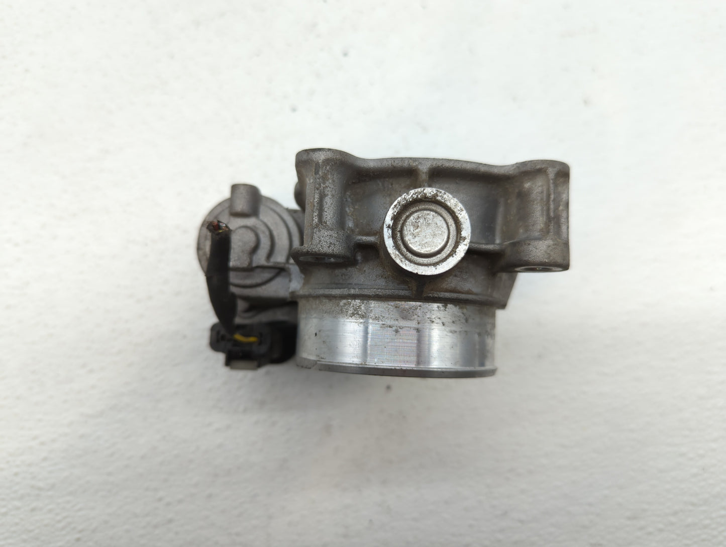 2016-2018 Chevrolet Colorado Throttle Body P/N:12670839AA 12627217DA Fits Fits 2016 2017 2018 2019 OEM Used Auto Parts - Oem