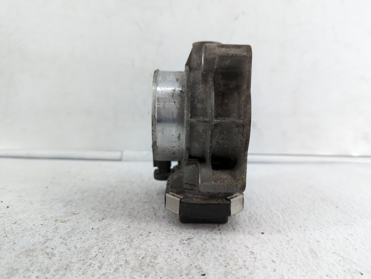 2016-2018 Chevrolet Colorado Throttle Body P/N:12670839AA 12627217DA Fits Fits 2016 2017 2018 2019 OEM Used Auto Parts - Oem
