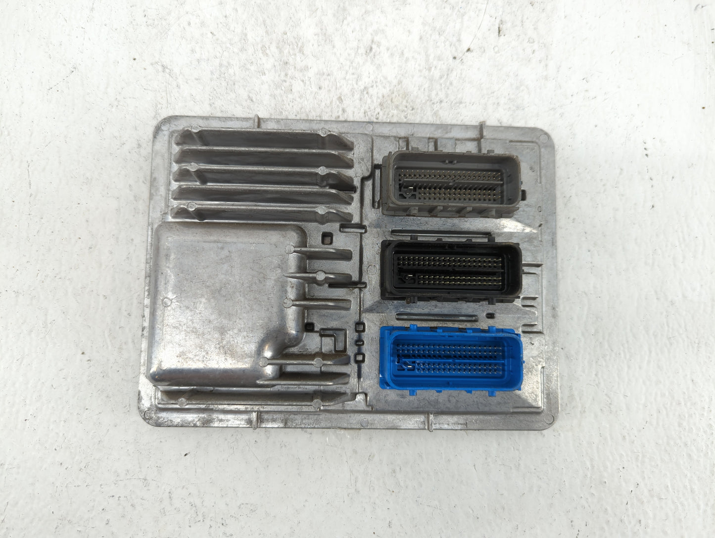 2018 Chevrolet Colorado PCM Engine Control Computer ECU ECM PCU OEM P/N:12669908 12681528 Fits Fits 2017 2019 OEM Used Auto 