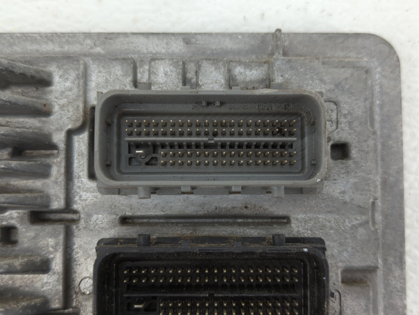 2018 Chevrolet Colorado PCM Engine Control Computer ECU ECM PCU OEM P/N:12702505 12669908, 12681528 Fits Fits 2017 2019 OEM 