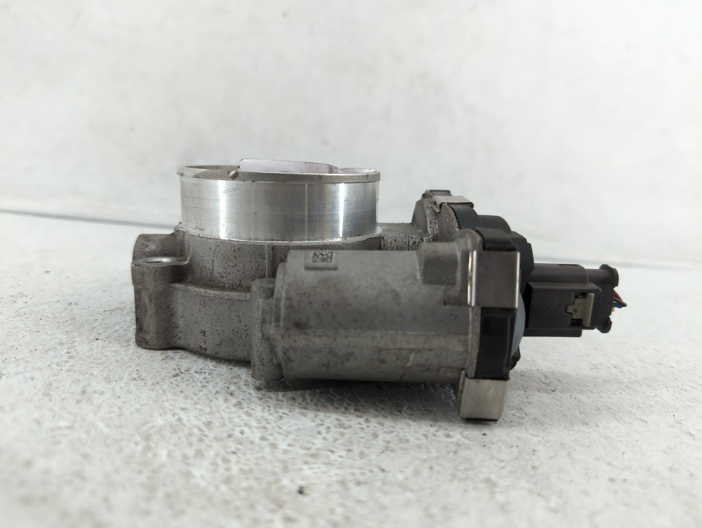 2017-2018 Chevrolet Colorado Throttle Body P/N:12676296AA 12671014, 12648414, 1267 1014 Fits Fits 2016 2017 2018 2019 OEM Us