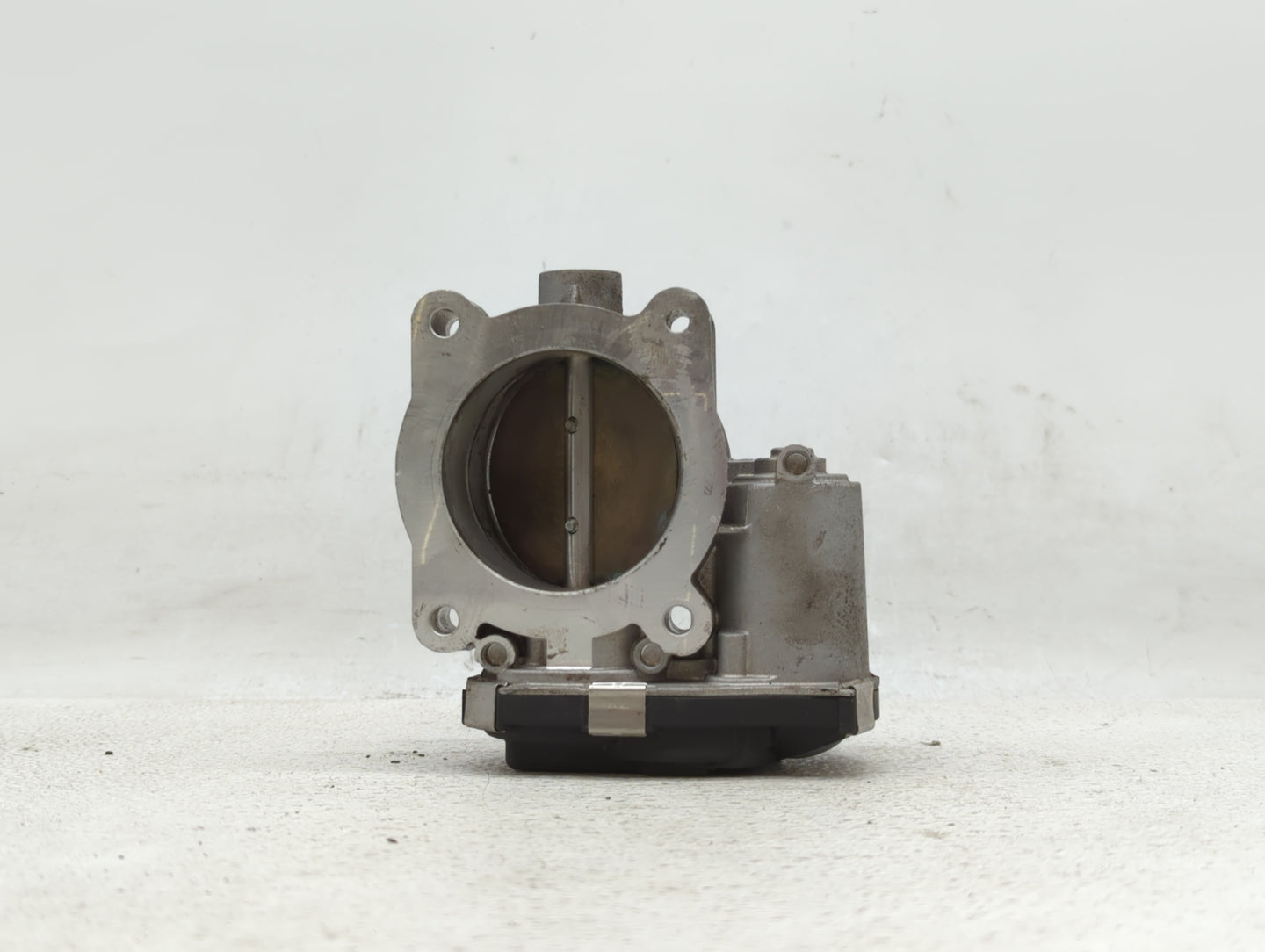 2016-2018 Chevrolet Colorado Throttle Body P/N:12670839AA 12627217DA Fits Fits 2016 2017 2018 2019 OEM Used Auto Parts - Oem