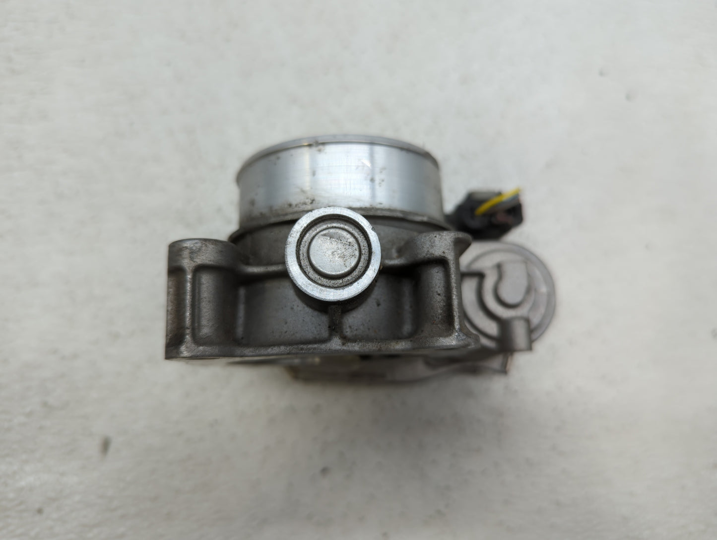 2016-2018 Chevrolet Colorado Throttle Body P/N:12670839AA 12627217DA Fits Fits 2016 2017 2018 2019 OEM Used Auto Parts - Oem