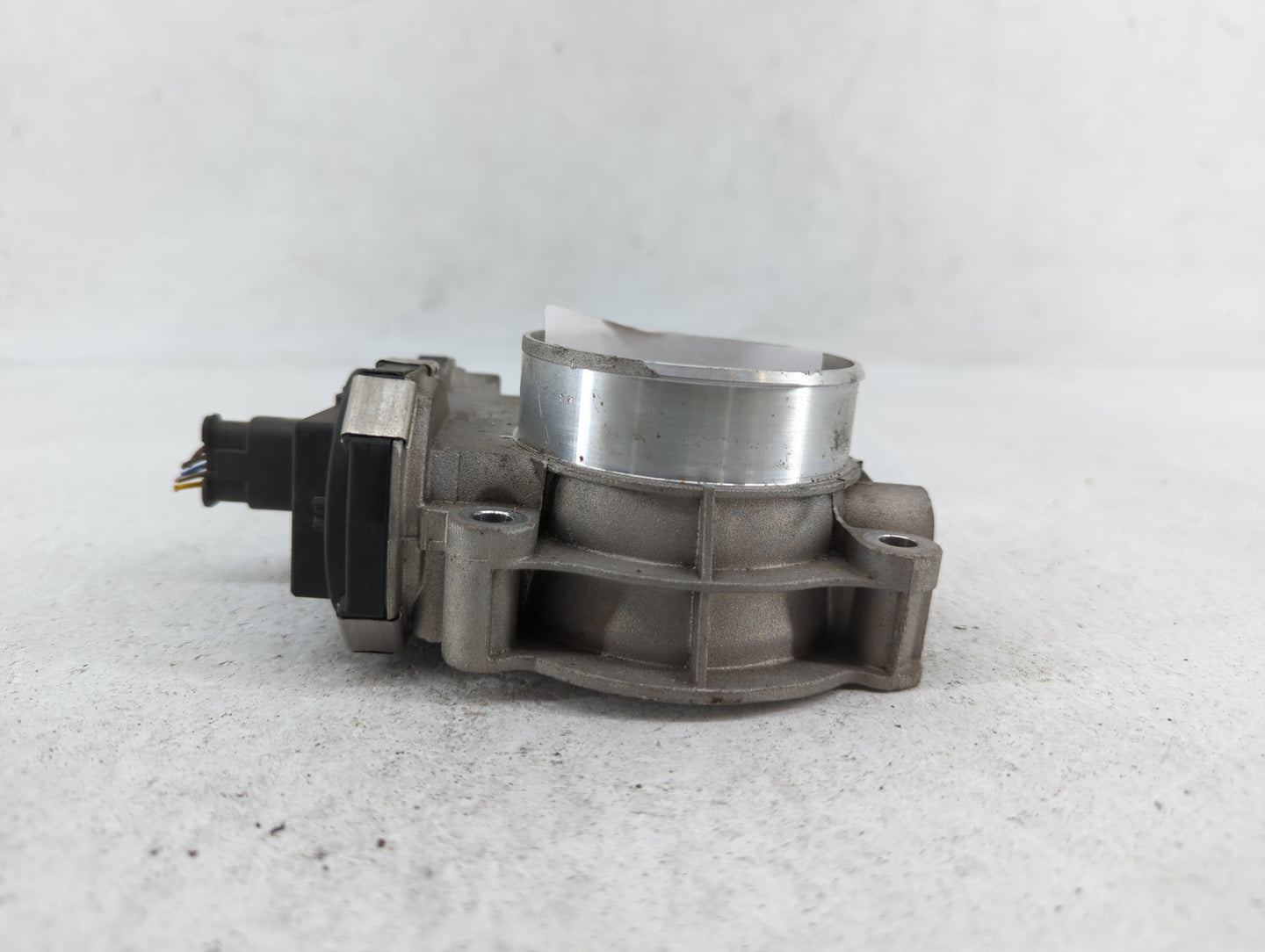 2017-2018 Chevrolet Colorado Throttle Body P/N:12671014 12648414, 1267 1014 Fits Fits 2016 2017 2018 2019 OEM Used Auto Part