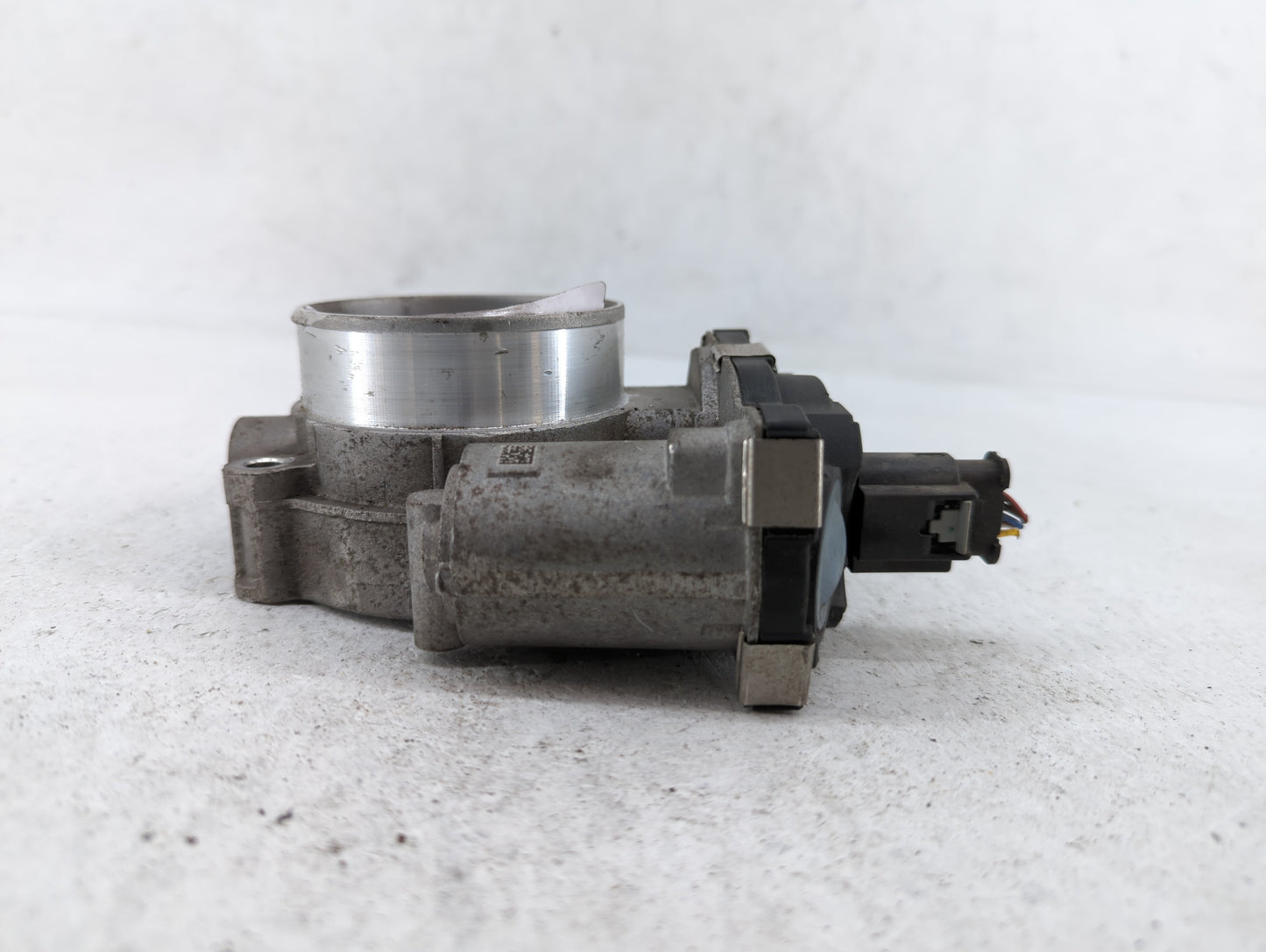 2017-2018 Chevrolet Colorado Throttle Body P/N:12671014 12648414, 1267 1014 Fits Fits 2016 2017 2018 2019 OEM Used Auto Part