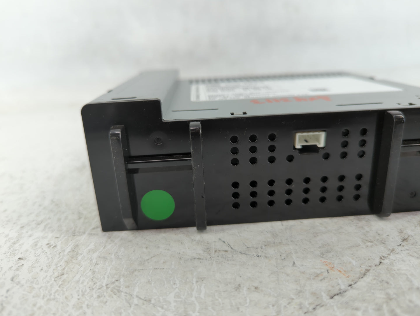 2018-2019 Chevrolet Colorado Radio AM FM Cd Player Receiver Replacement P/N:42554623 Fits Fits 2018 2019 OEM Used Auto Parts