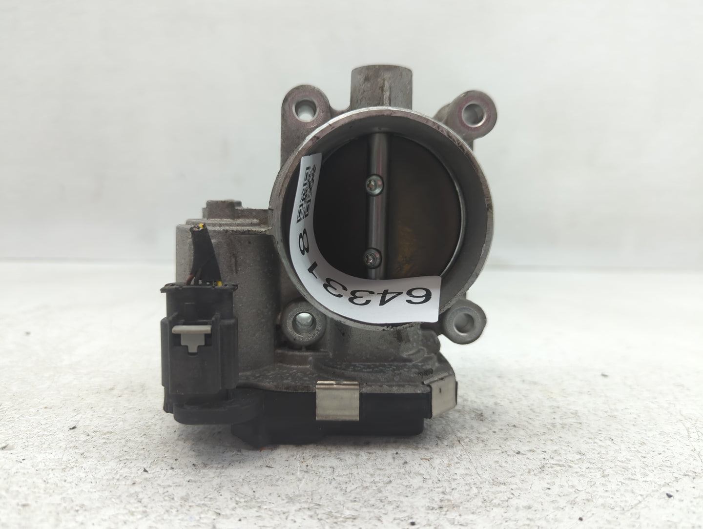 2016-2022 Chevrolet Colorado Throttle Body P/N:12670839AA Fits Fits 2016 2017 2018 2019 2020 2021 2022 OEM Used Auto Parts -