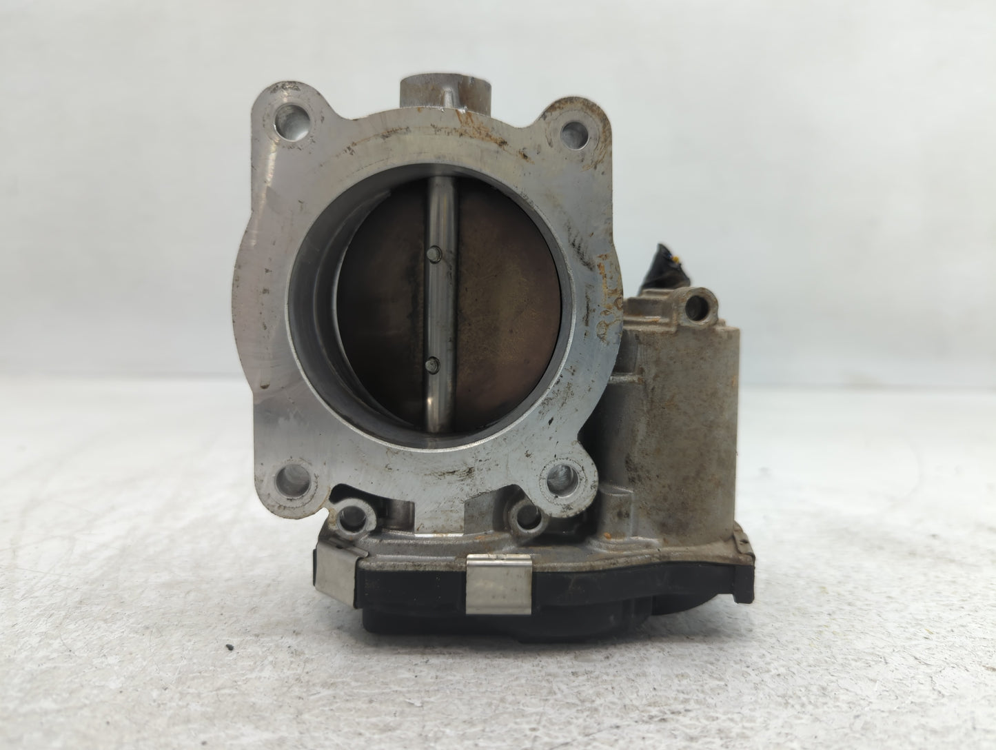 2016-2022 Chevrolet Colorado Throttle Body P/N:12670839AA Fits Fits 2016 2017 2018 2019 2020 2021 2022 OEM Used Auto Parts -