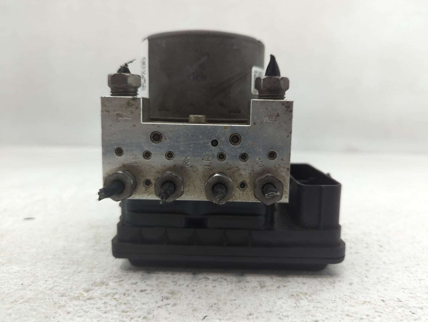 2017-2022 Chevrolet Colorado ABS Pump Control Module Replacement P/N:84338035 Fits Fits 2017 2018 2019 2020 2021 2022 OEM Us