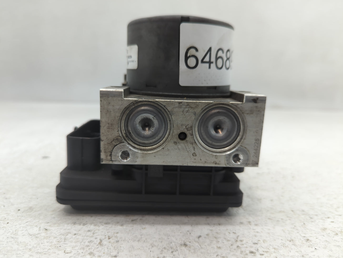2017-2022 Chevrolet Colorado ABS Pump Control Module Replacement P/N:84338035 Fits Fits 2017 2018 2019 2020 2021 2022 OEM Us