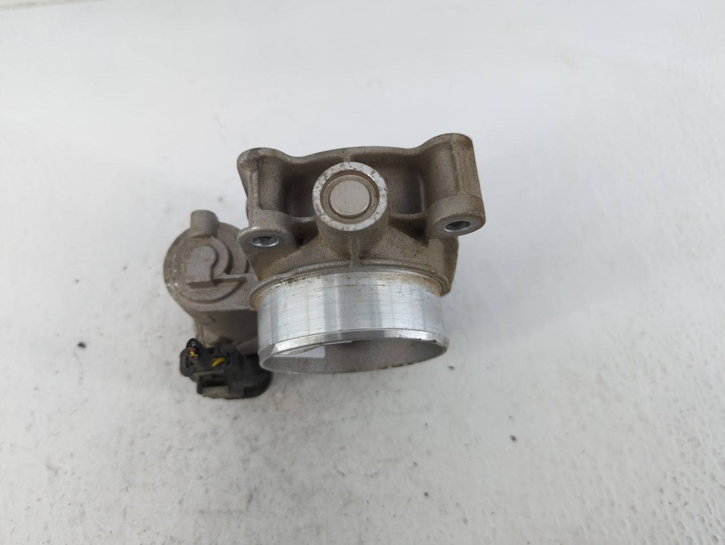 2016-2022 Chevrolet Colorado Throttle Body P/N:12670839AA Fits Fits 2016 2017 2018 2019 2020 2021 2022 OEM Used Auto Parts -