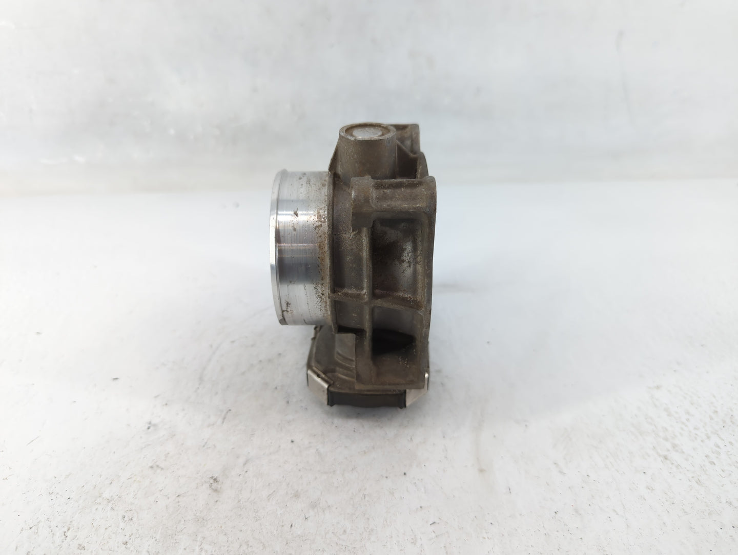 2016-2022 Chevrolet Colorado Throttle Body P/N:12670839AA Fits Fits 2016 2017 2018 2019 2020 2021 2022 OEM Used Auto Parts -