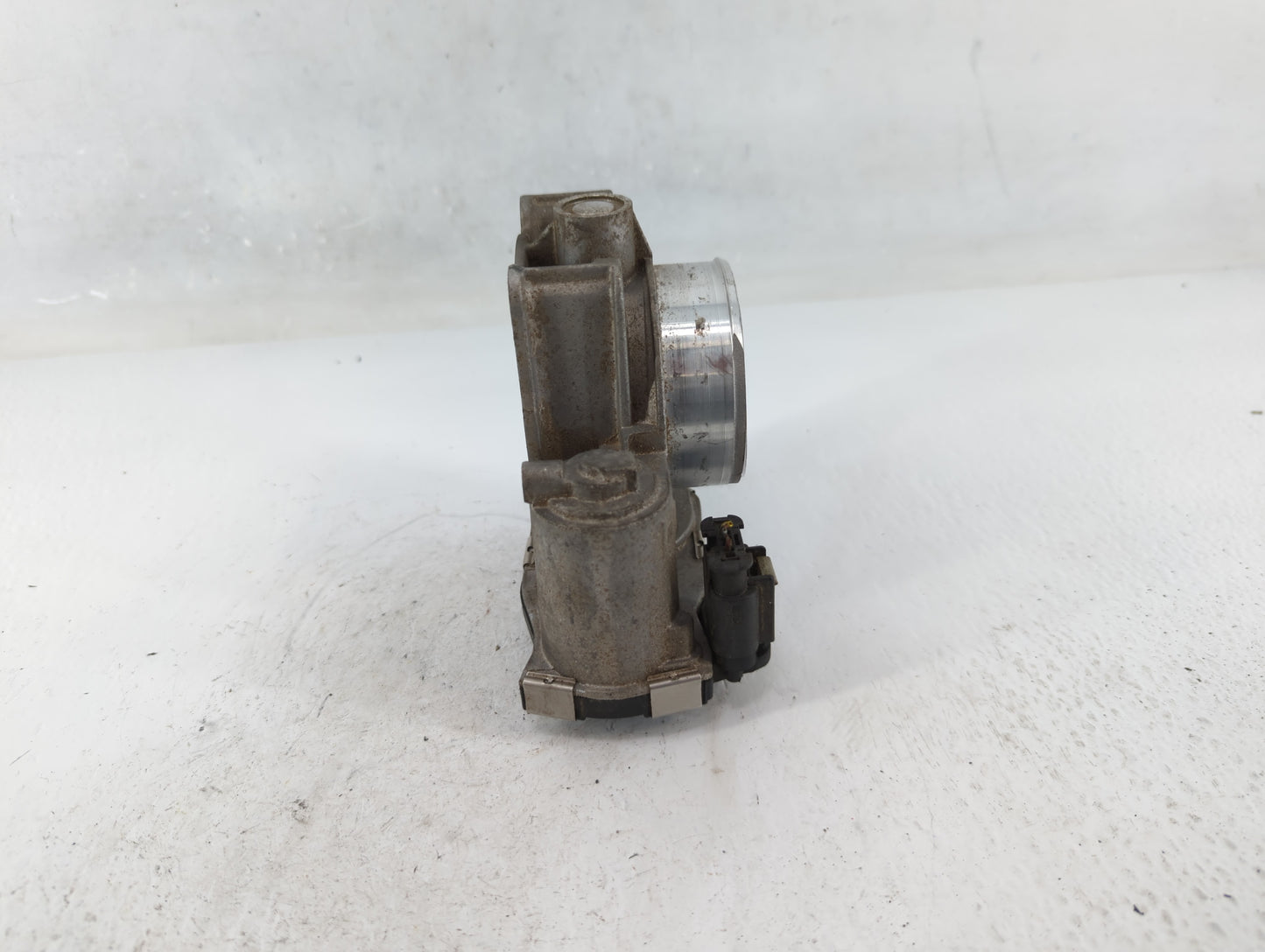 2016-2022 Chevrolet Colorado Throttle Body P/N:12670839AA Fits Fits 2016 2017 2018 2019 2020 2021 2022 OEM Used Auto Parts -