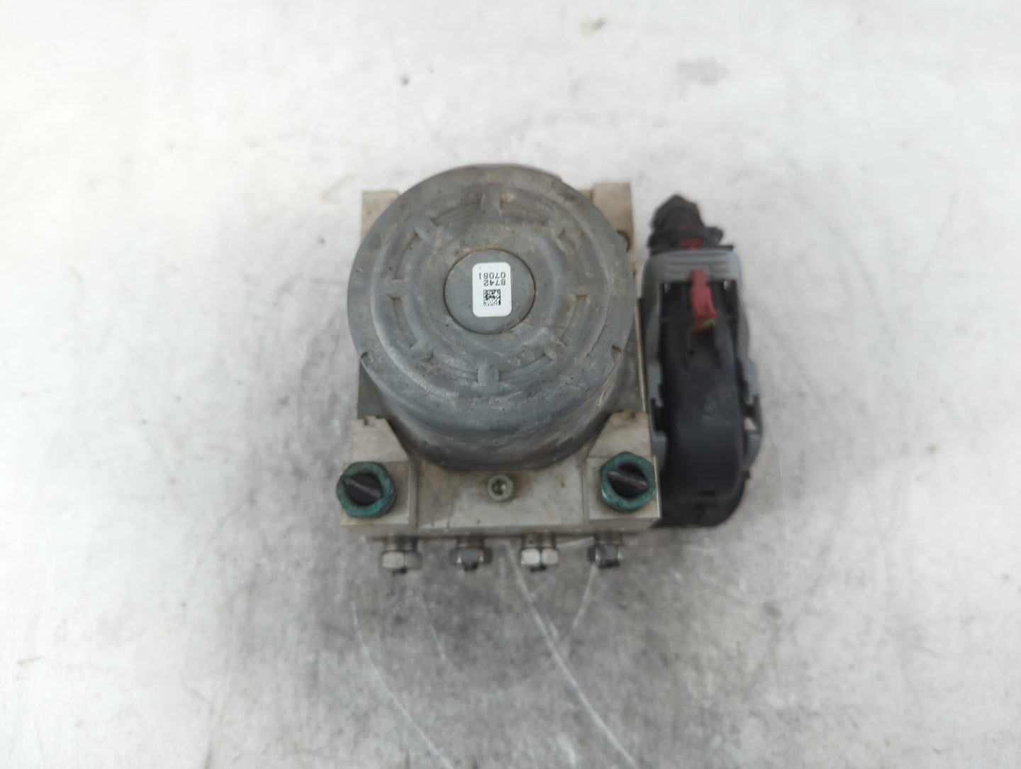 2017-2022 Chevrolet Colorado ABS Pump Control Module Replacement P/N:84338035 Fits Fits 2017 2018 2019 2020 2021 2022 OEM Us