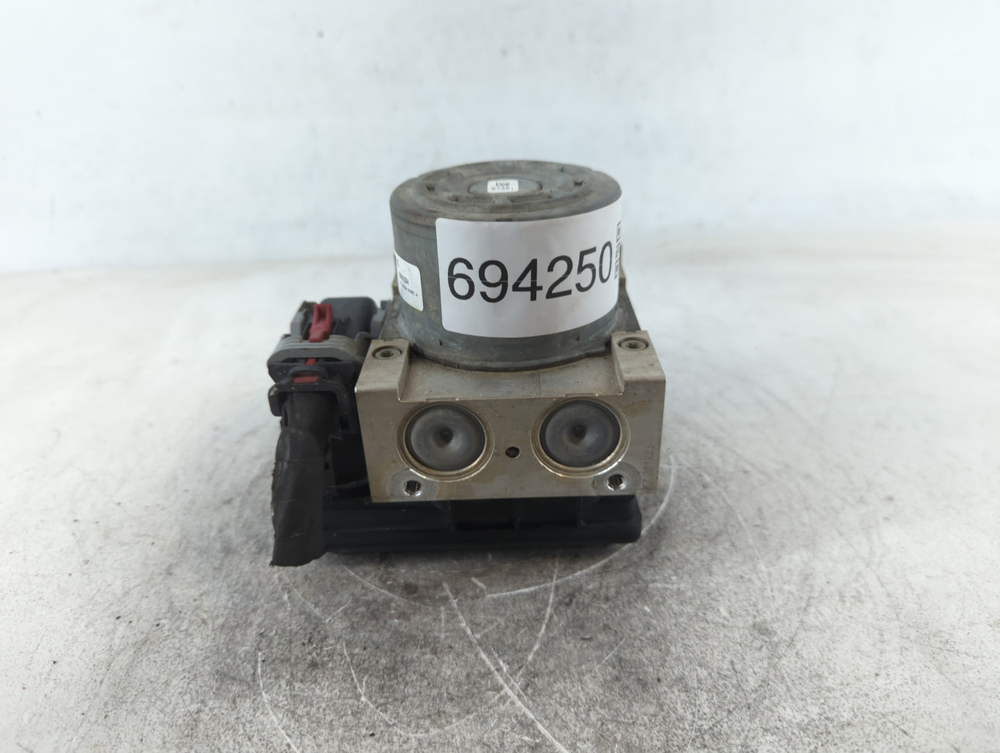 2017-2022 Chevrolet Colorado ABS Pump Control Module Replacement P/N:84338035 Fits Fits 2017 2018 2019 2020 2021 2022 OEM Us