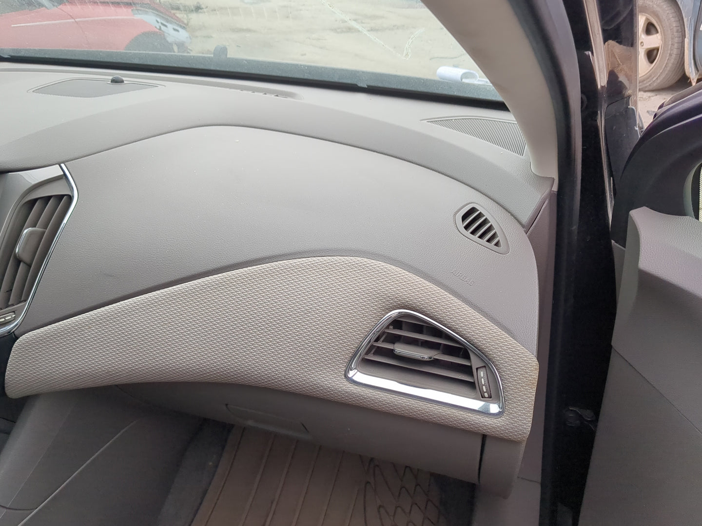 2016-2019 Chevrolet Cruze Air Bag Passenger Right Dashboard OEM Fits Fits 2016 2017 2018 2019 OEM Used Auto Parts - Oemuseda