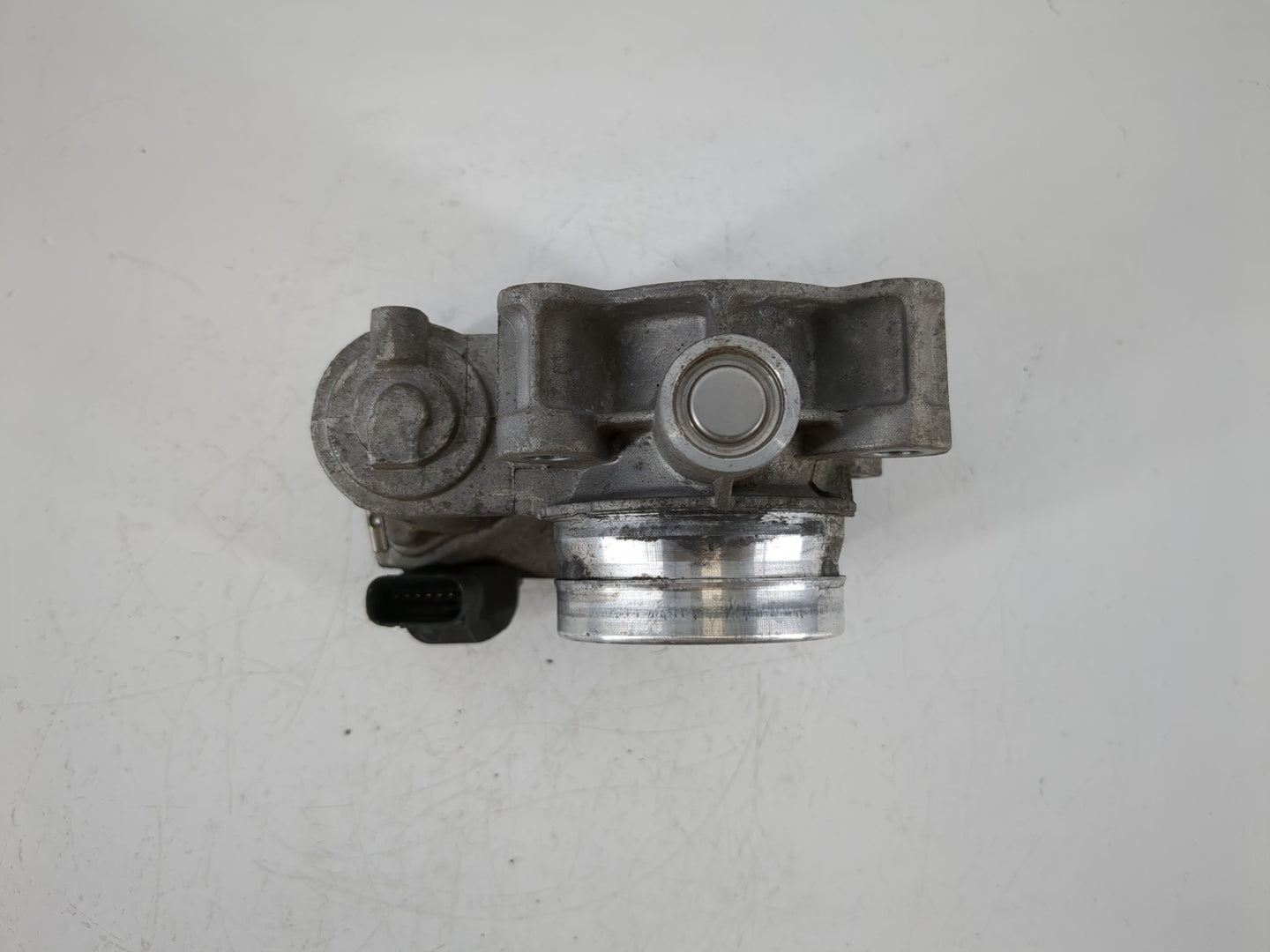 2017-2019 Chevrolet Cruze Throttle Body Fits Fits 2016 2017 2018 2019 2020 2021 2022 OEM Used Auto Parts - Oemusedautoparts1