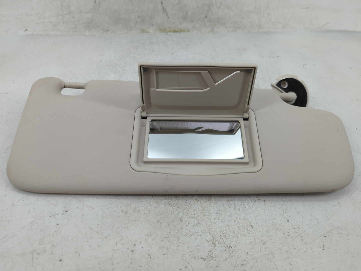 2017-2019 Chevrolet Cruze Sun Visor Shade Replacement Driver Left Mirror Fits Fits 2017 2018 2019 OEM Used Auto Parts - Oemu