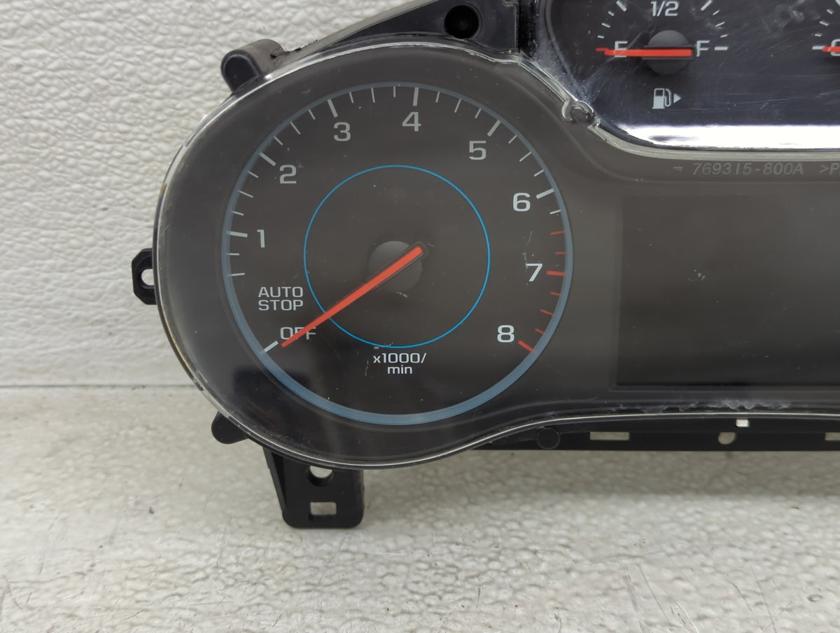 2017-2018 Chevrolet Cruze Instrument Cluster Speedometer Gauges P/N:39084636 Miles:66K Fits Fits 2017 2018 OEM Used Auto Par