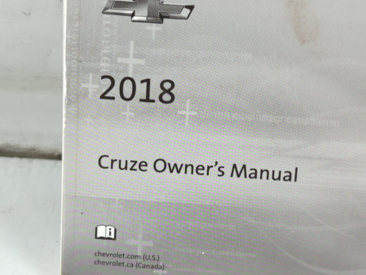 2018 Chevrolet Cruze Owners Manual Book Guide P/N:84042073 A OEM Used Auto Parts - Oemusedautoparts1.com