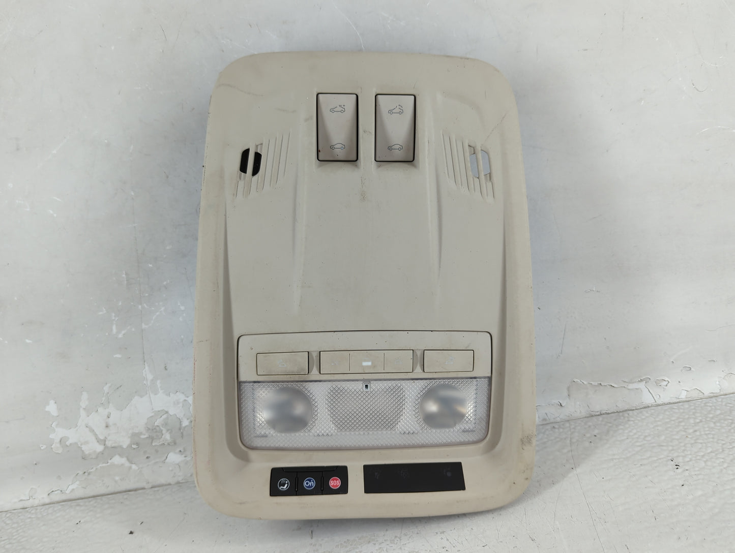 2016-2019 Chevrolet Cruze Overhead Roof Console 1072462 - Oemusedautoparts1.com