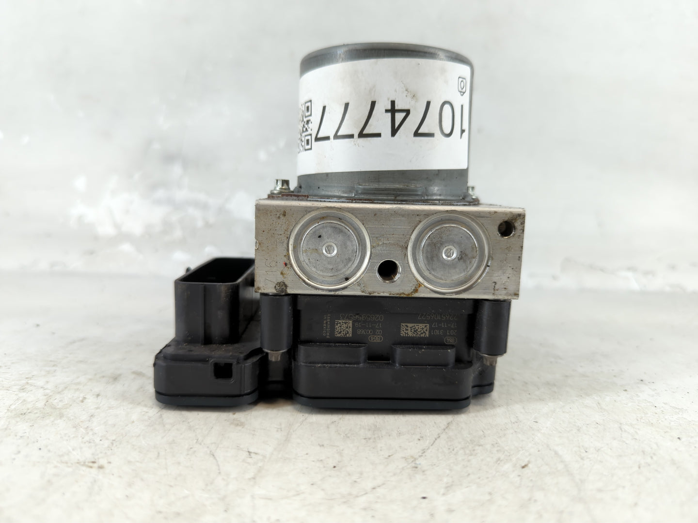 2018 Chevrolet Cruze ABS Pump Control Module Replacement P/N:39120572 Fits OEM Used Auto Parts - Oemusedautoparts1.com