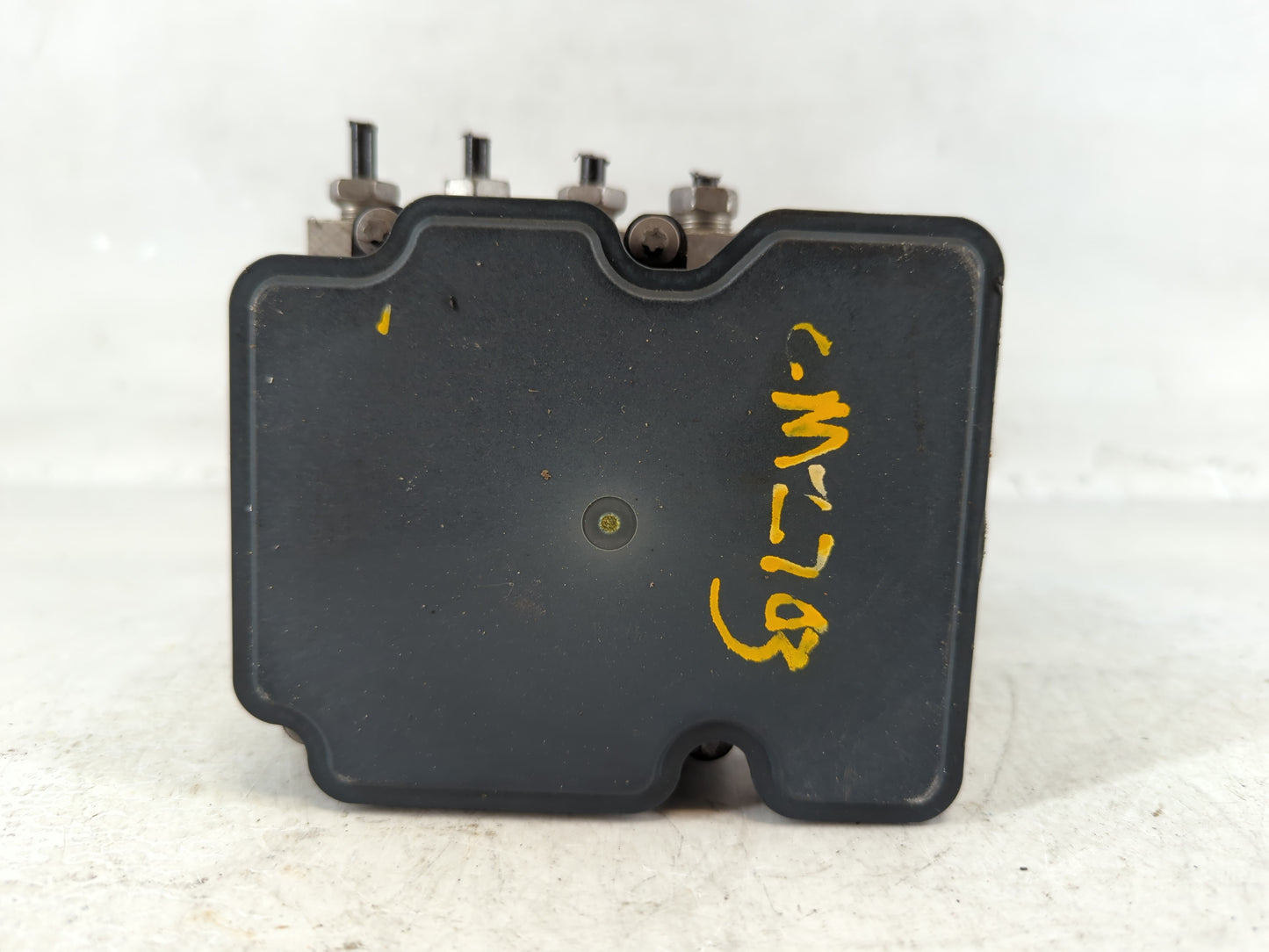 2018 Chevrolet Cruze ABS Pump Control Module Replacement P/N:39120572 Fits OEM Used Auto Parts - Oemusedautoparts1.com