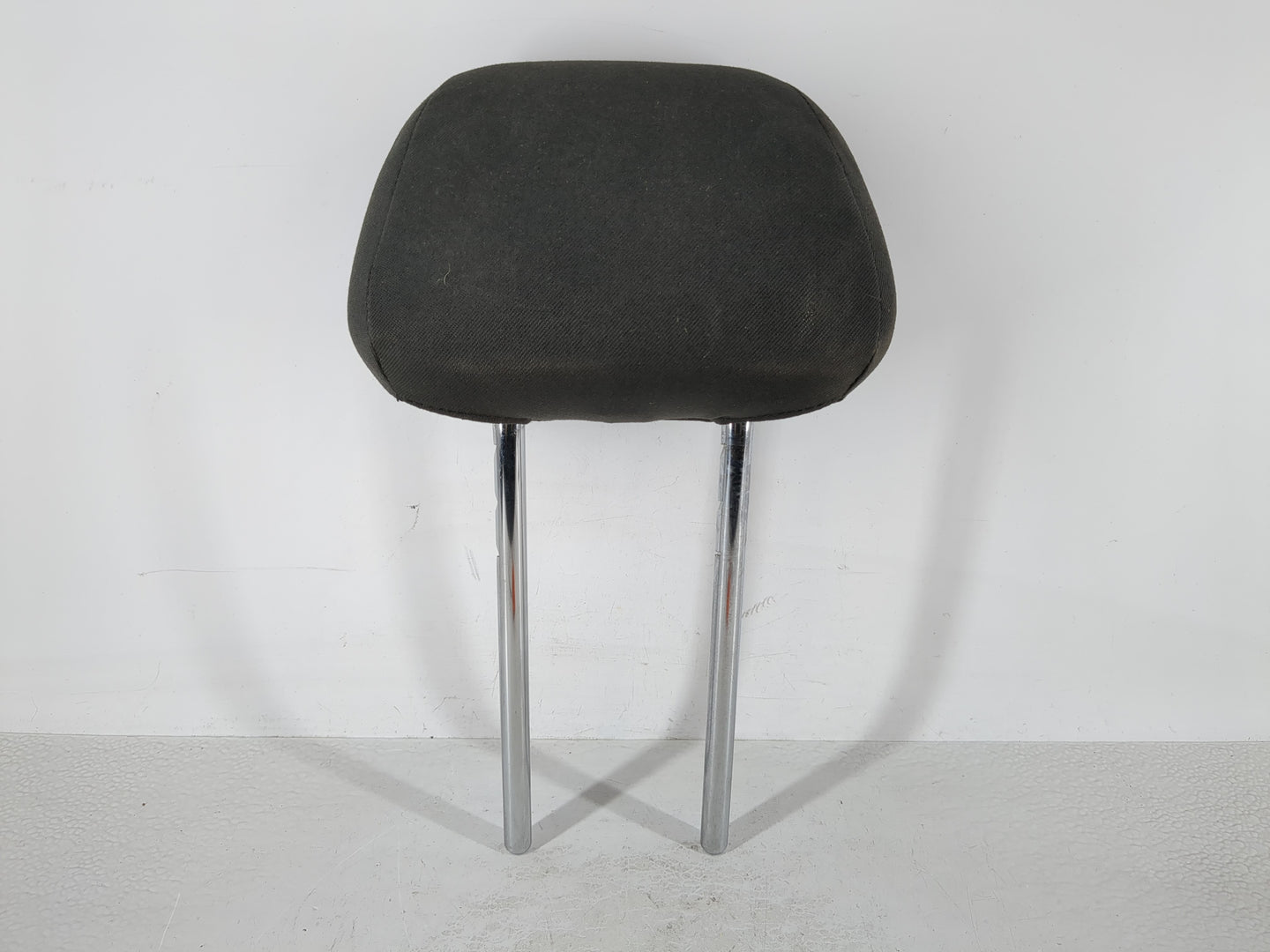 2018 Chevrolet Cruze Headrest Head Rest Rear Seat Fits OEM Used Auto Parts - Oemusedautoparts1.com
