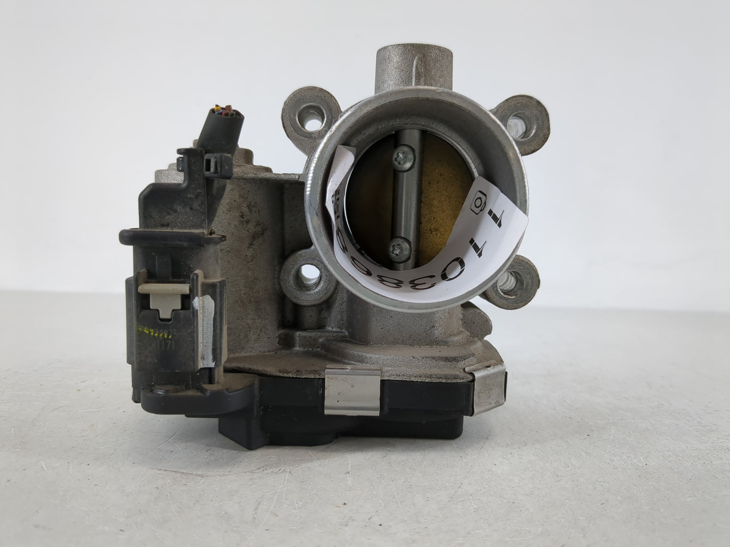 2017-2019 Chevrolet Cruze Throttle Body P/N:12671379AA Fits Fits 2017 2018 2019 OEM Used Auto Parts - Oemusedautoparts1.com