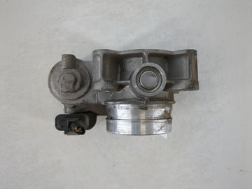 2017-2019 Chevrolet Cruze Throttle Body P/N:12671379AA Fits Fits 2017 2018 2019 OEM Used Auto Parts
