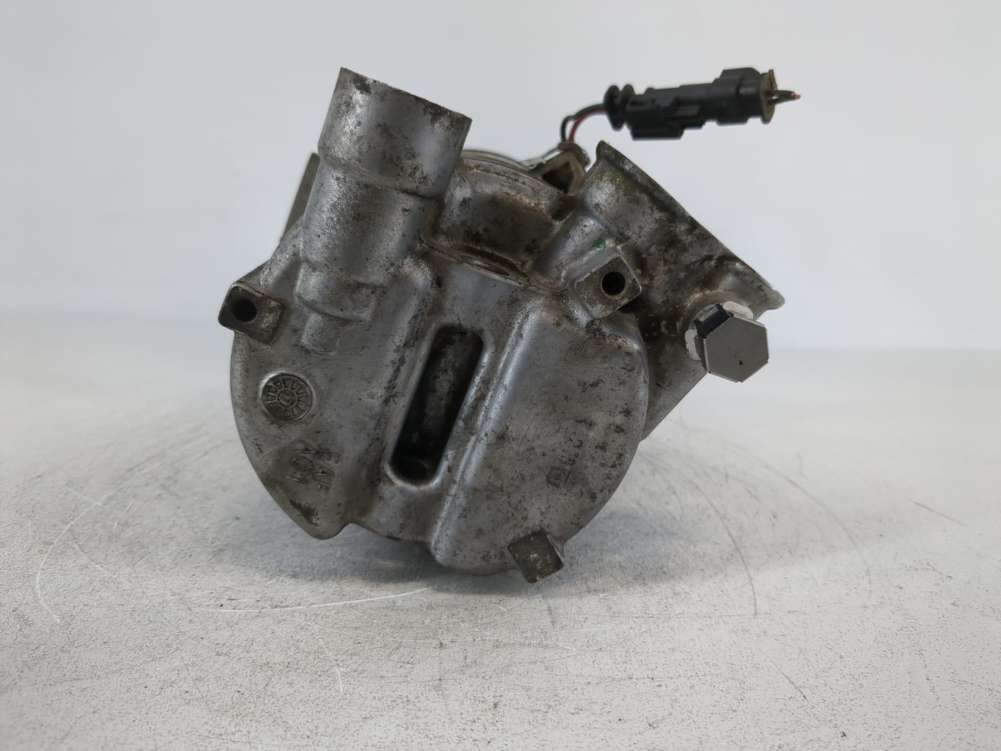 2016-2018 Chevrolet Cruze Air Conditioning A/c Ac Compressor Oem - Oemusedautoparts1.com