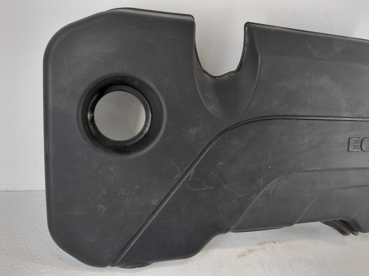 2018 Chevrolet Cruze Engine Cover - Oemusedautoparts1.com