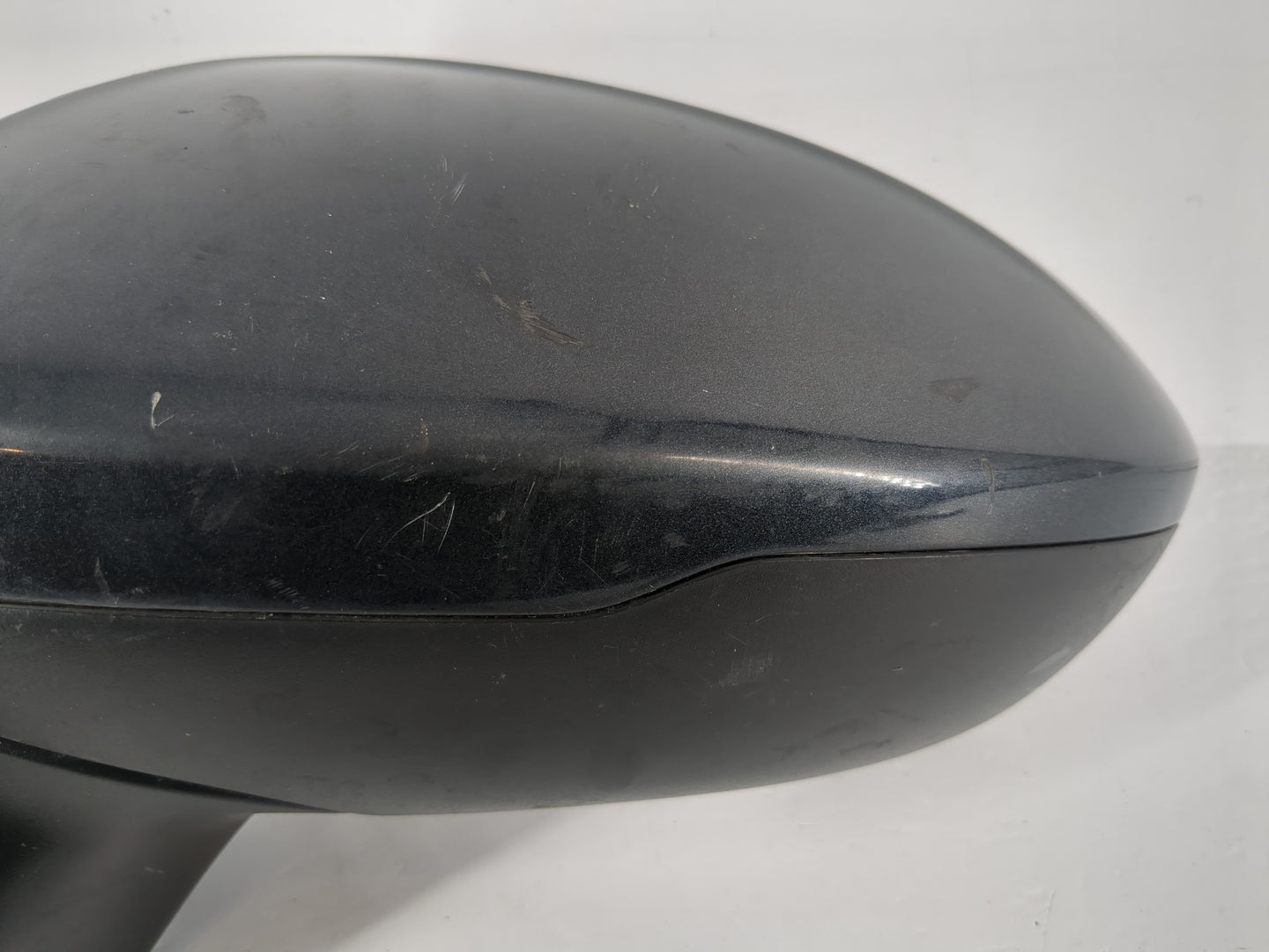 2016-2019 Chevrolet Cruze Driver Side View Mirror - Left Door Mirror OEM Used - Oemusedautoparts1.com