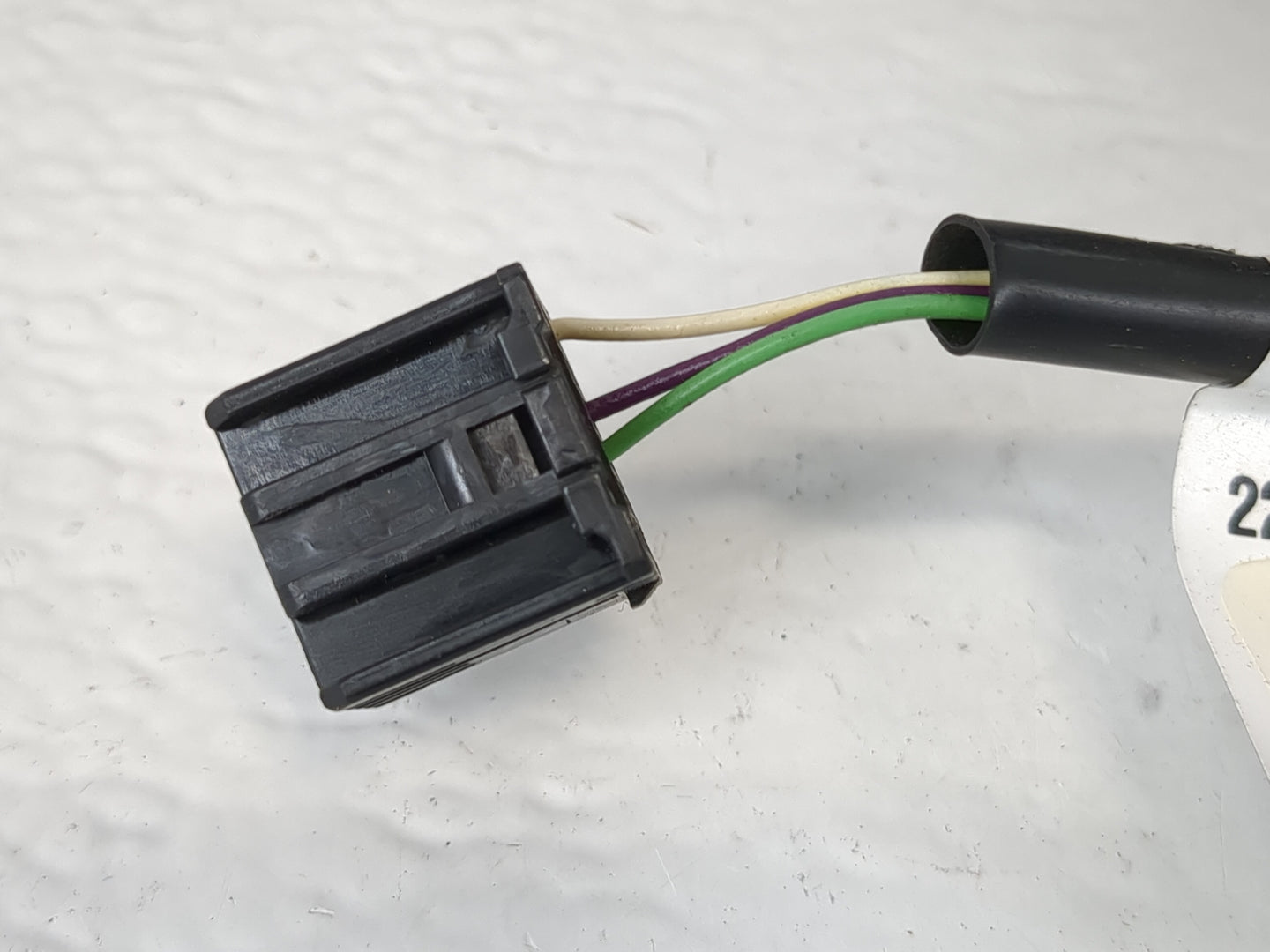 2016-2019 Chevrolet Cruze Driver Side View Mirror - Left Door Mirror OEM Used - Oemusedautoparts1.com