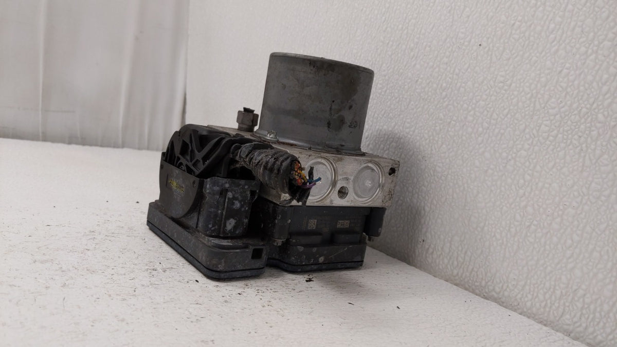 2018 Chevrolet Cruze Anti-Lock Brake ABS Pump Module Actuator OEM Fits OEM Used Auto Parts - Oemusedautoparts1.com