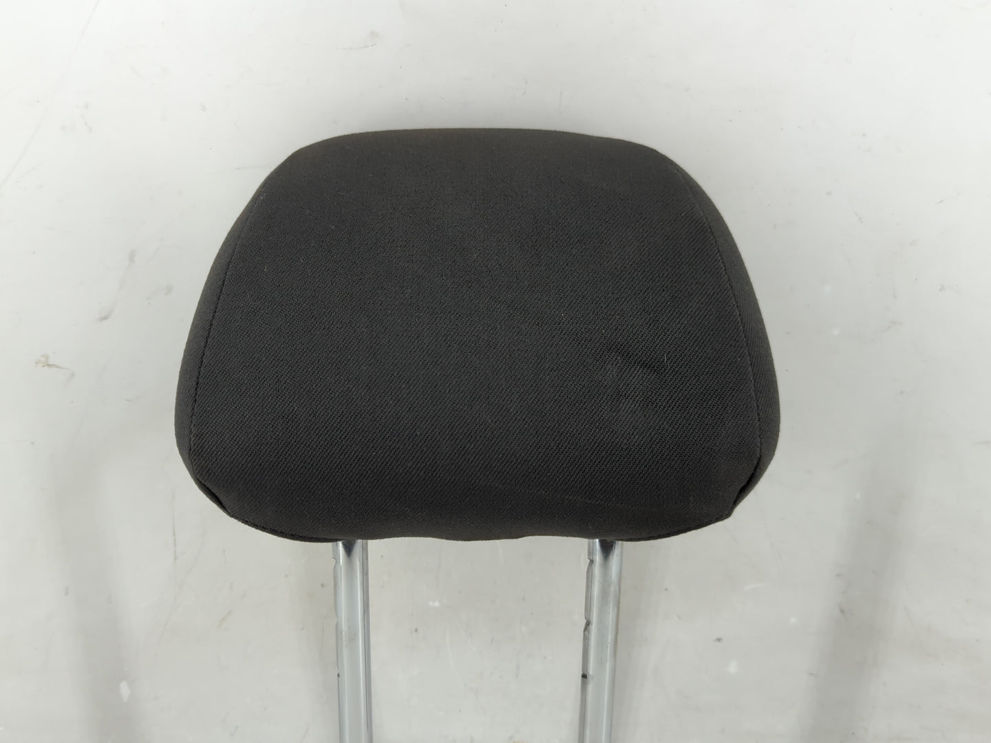 2018 Chevrolet Cruze Headrest Head Rest Front Driver Passenger Seat Fits OEM Used Auto Parts - Oemusedautoparts1.com
