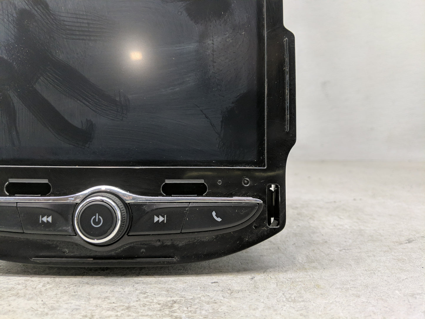 2018 Chevrolet Cruze Radio AM FM Cd Player Receiver Replacement P/N:42645310 42554703 Fits Fits 2019 2020 2021 OEM Used Auto