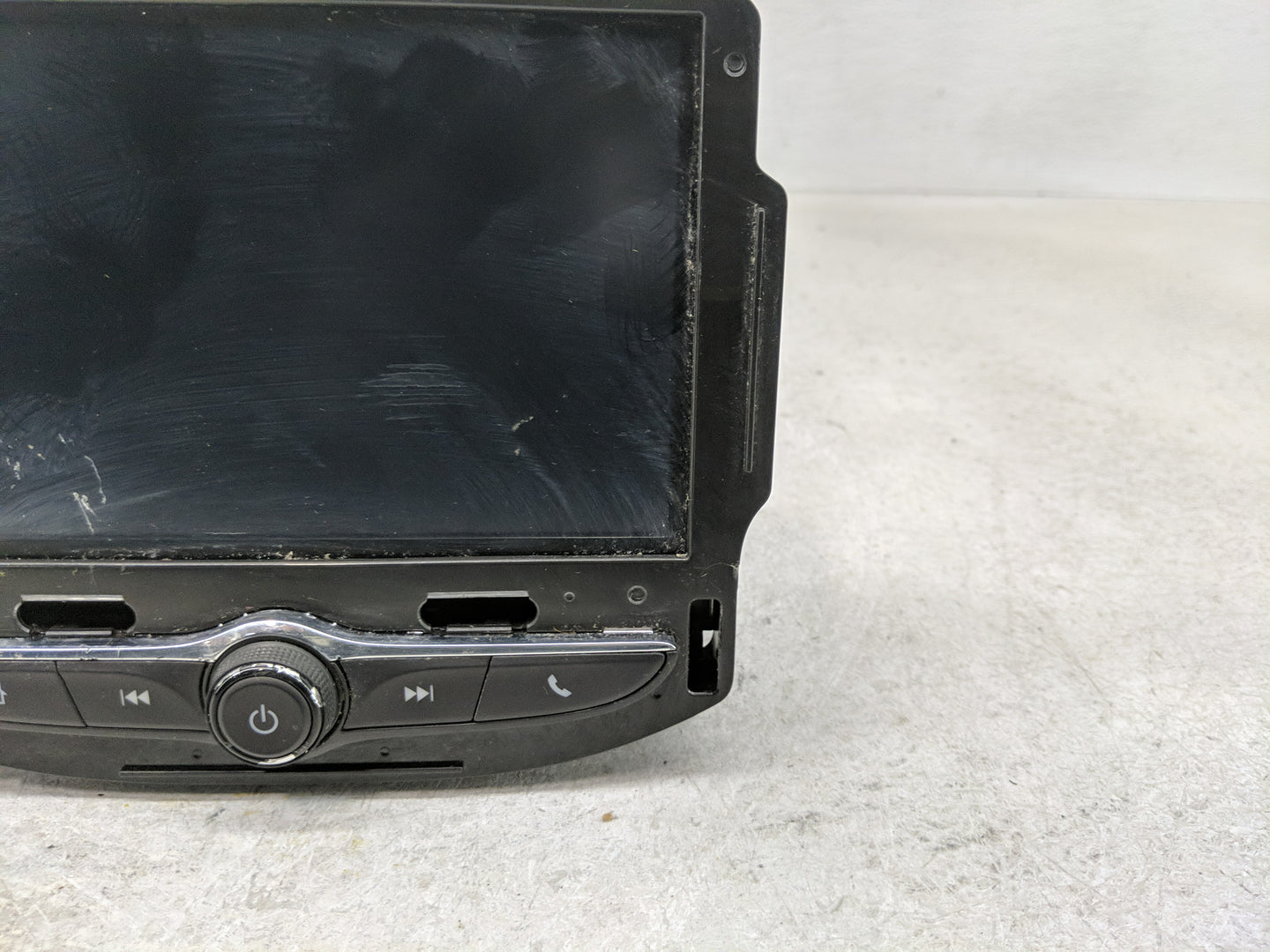 2018 Chevrolet Cruze Radio AM FM Cd Player Receiver Replacement P/N:42645310 42554703 Fits Fits 2019 2020 2021 OEM Used Auto