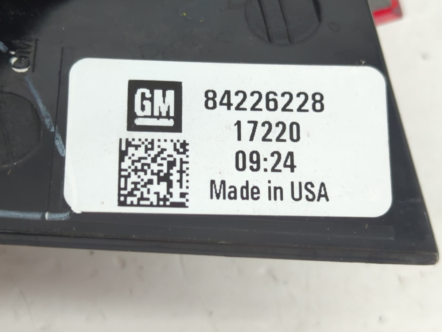 2017-2019 Chevrolet Cruze Tail Light Assembly Driver Left OEM P/N:84226228 Fits Fits 2017 2018 2019 OEM Used Auto Parts - Oe