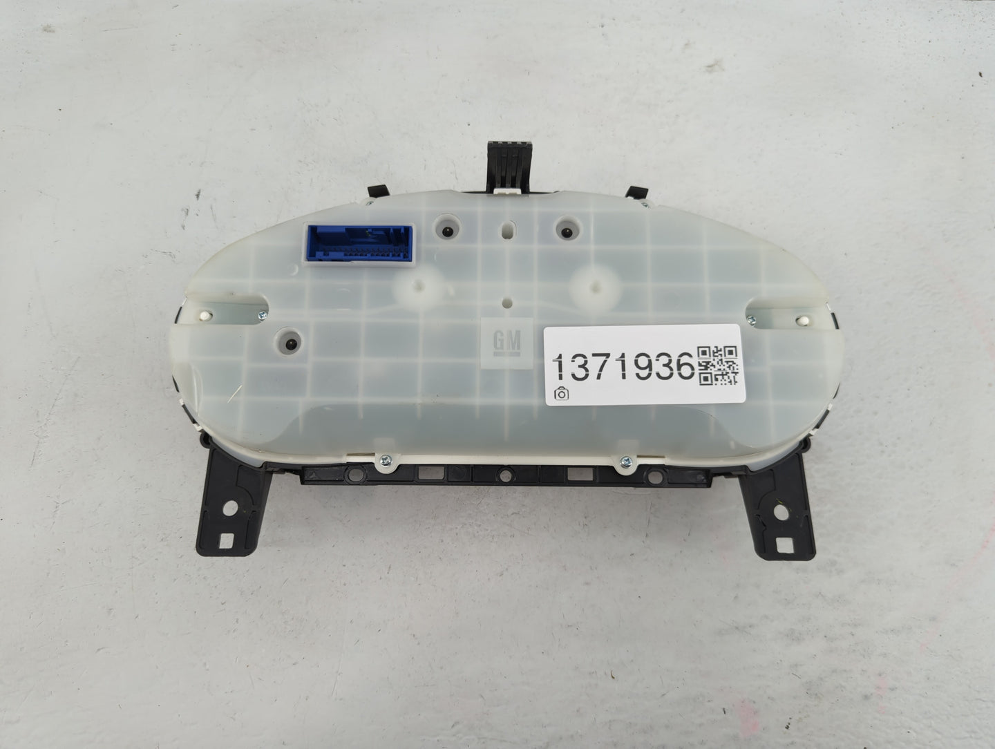 2018 Chevrolet Cruze Instrument Cluster Speedometer Gauges P/N:812372274 39084636 Fits OEM Used Auto Parts - Oemusedautopart