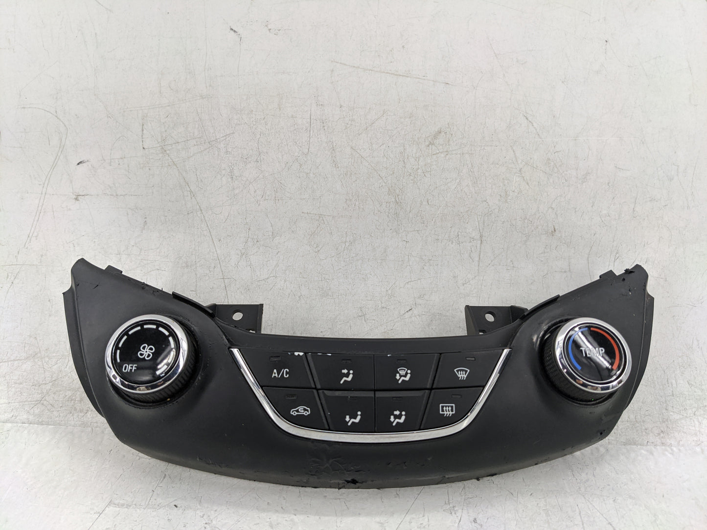 2018 Chevrolet Cruze Climate Control Module Temperature AC/Heater Replacement P/N:39028880 Fits OEM Used Auto Parts - Oemuse