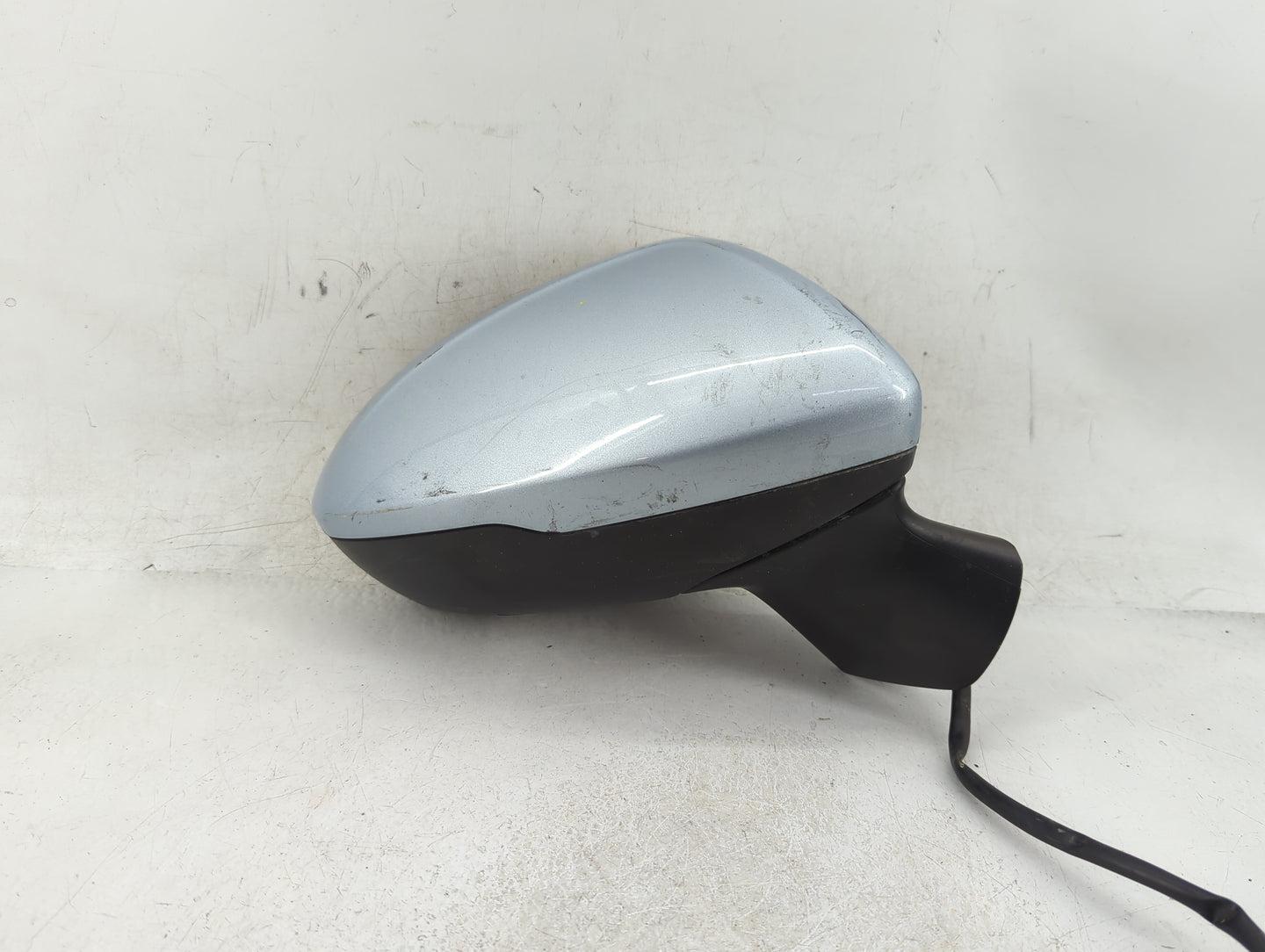 2016-2019 Chevrolet Cruze Passenger Side View Mirror - Right Door Mirror OEM Used - Oemusedautoparts1.com